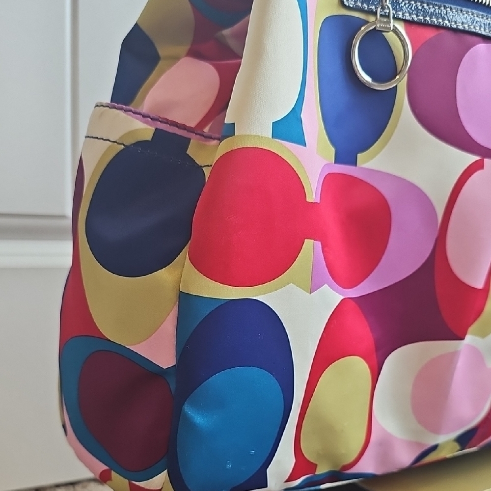 Coach 2010 Signature Scarf Print Weekender Tote Bag - Picture 5 of 16